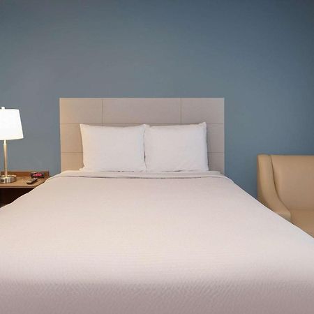 Woodsping Suites Washington Dc East Arena Drive Lake Arbor 外观 照片