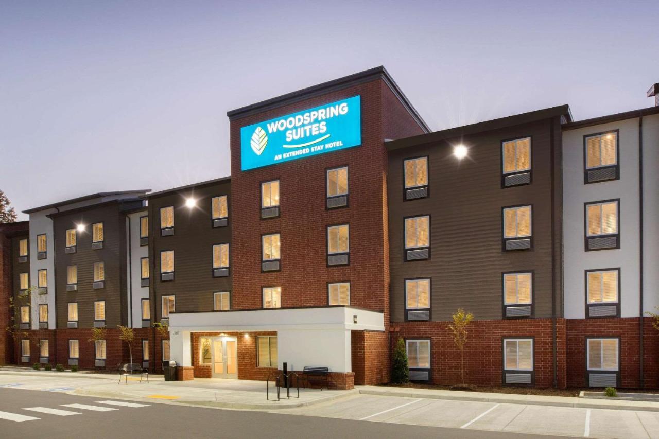 Woodsping Suites Washington Dc East Arena Drive Lake Arbor 外观 照片