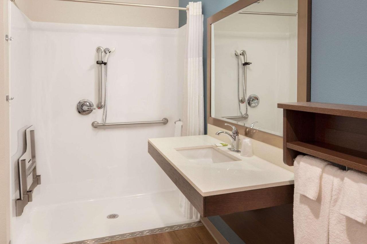 Woodsping Suites Washington Dc East Arena Drive Lake Arbor 外观 照片