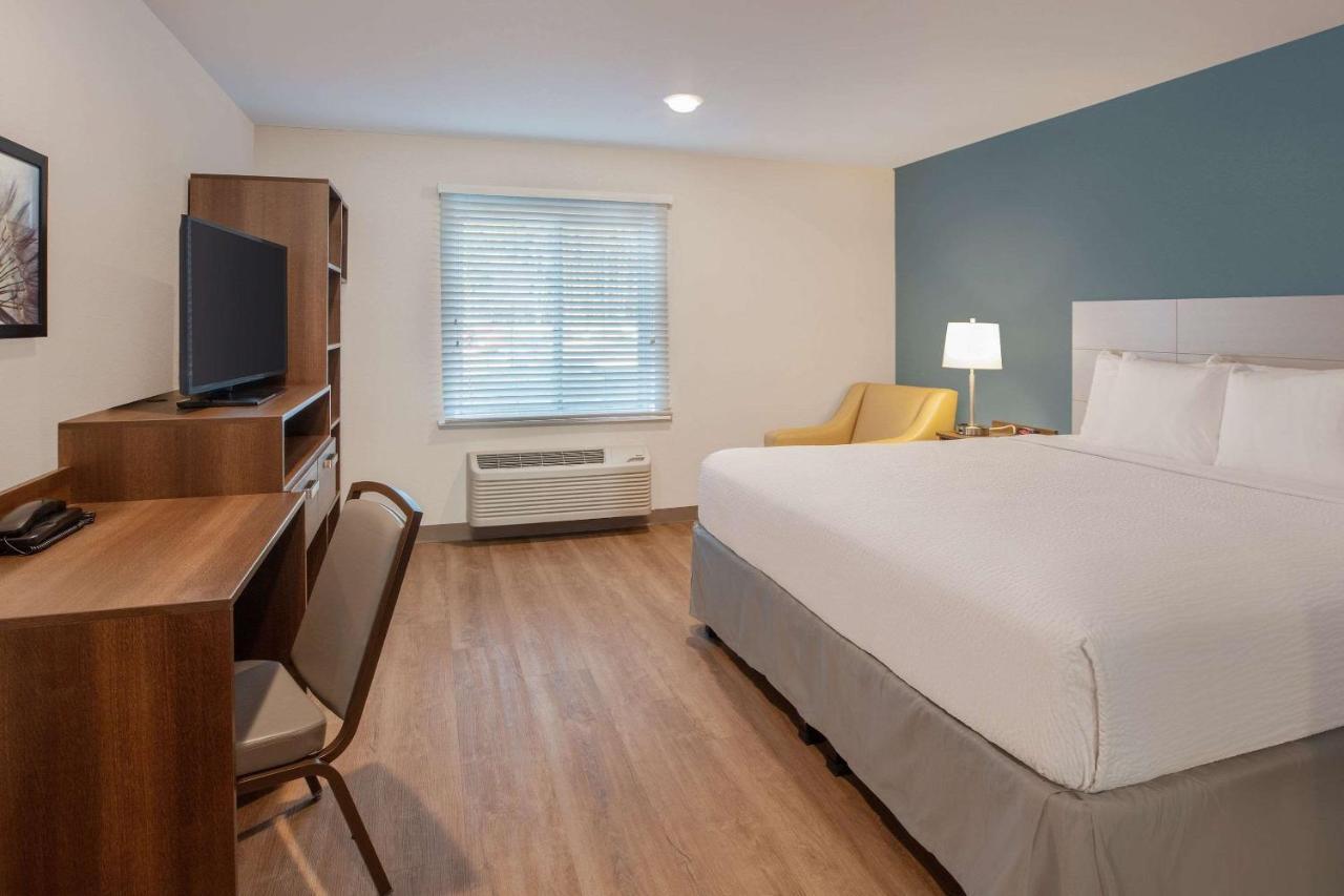 Woodsping Suites Washington Dc East Arena Drive Lake Arbor 外观 照片