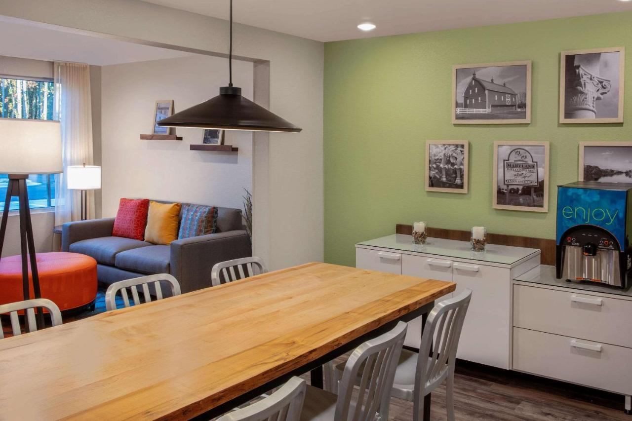 Woodsping Suites Washington Dc East Arena Drive Lake Arbor 外观 照片